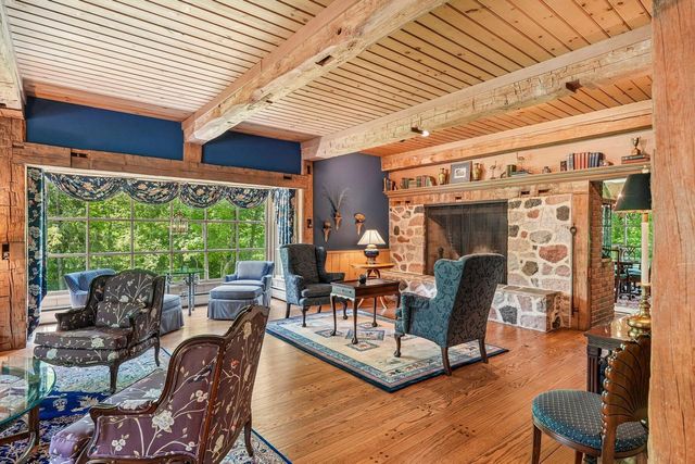 1260 Lakeside DRIVE, Elm Grove, WI 53122
