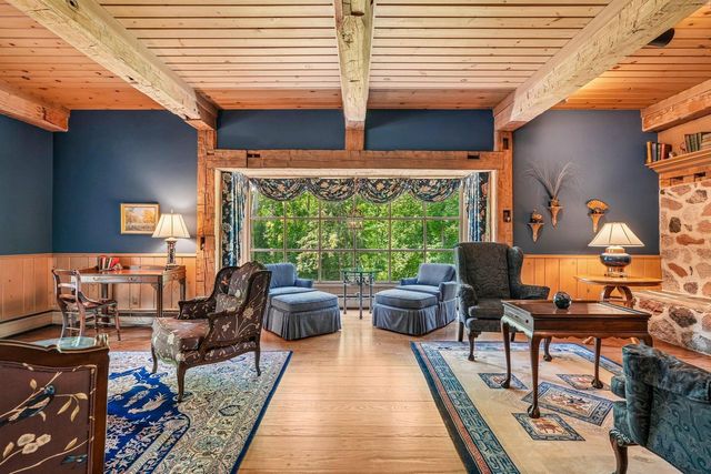 1260 Lakeside DRIVE, Elm Grove, WI 53122