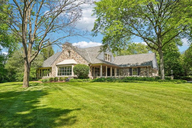 1260 Lakeside DRIVE, Elm Grove, WI 53122