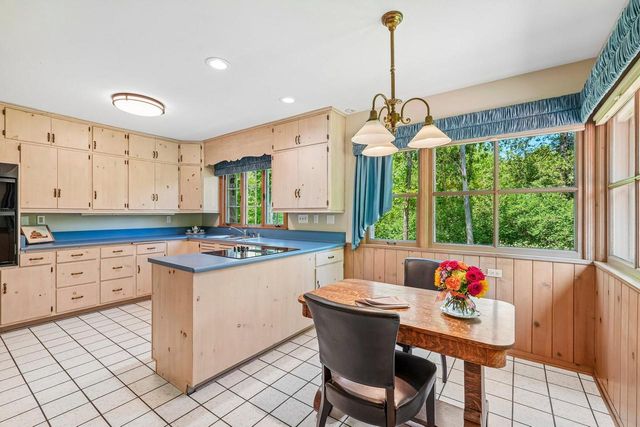 1260 Lakeside DRIVE, Elm Grove, WI 53122