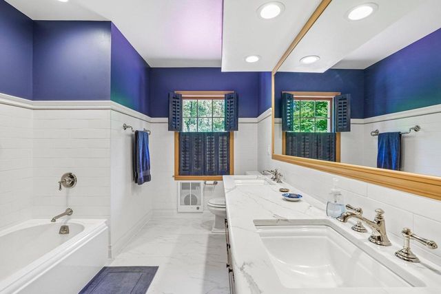 1260 Lakeside DRIVE, Elm Grove, WI 53122