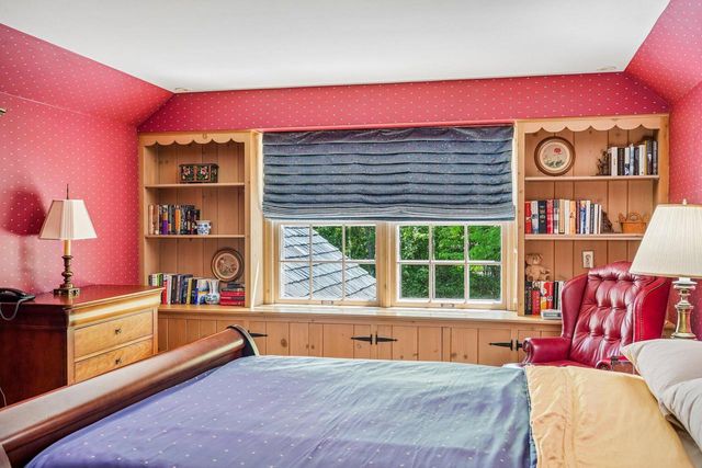 1260 Lakeside DRIVE, Elm Grove, WI 53122