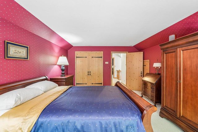 1260 Lakeside DRIVE, Elm Grove, WI 53122