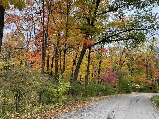 1260 Lakeside DRIVE, Elm Grove, WI 53122