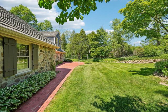 1260 Lakeside DRIVE, Elm Grove, WI 53122