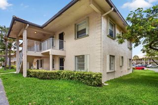 5561 Lakeside Drive 107, Margate, FL 33063