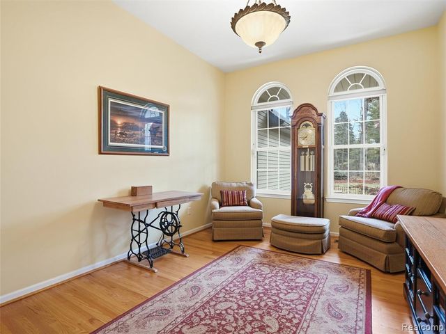 11371 Runyan Lake Road, Fenton, MI 48430