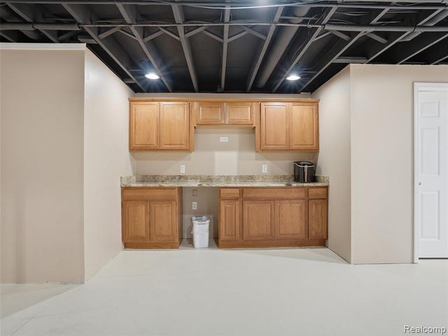 11371 Runyan Lake Road, Fenton, MI 48430