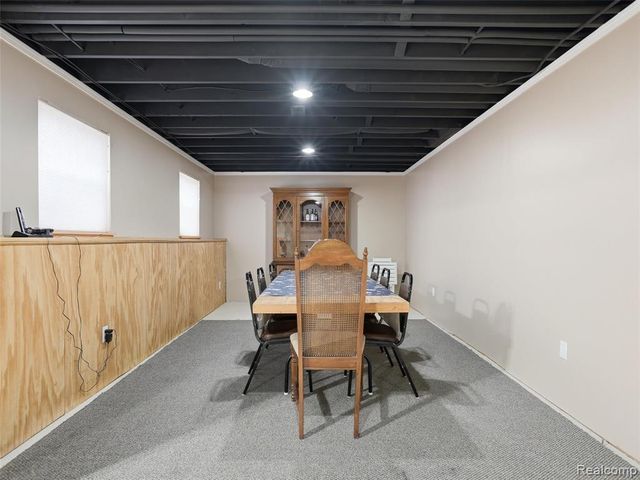 11371 Runyan Lake Road, Fenton, MI 48430