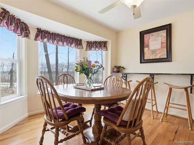 11371 Runyan Lake Road, Fenton, MI 48430