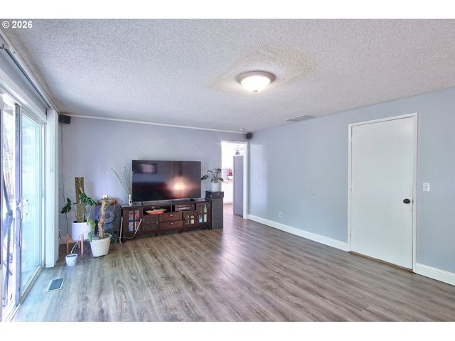 960 Nw 178TH Ave, Beaverton, OR 97006