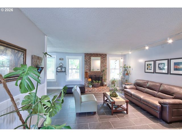 960 Nw 178TH Ave, Beaverton, OR 97006