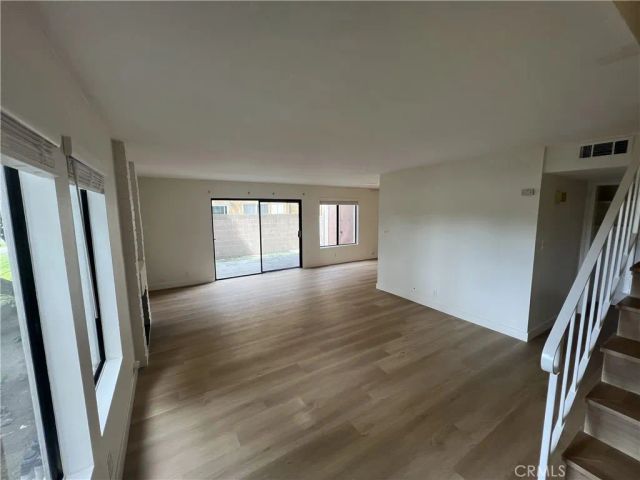 5242 Hayter 1, Lakewood, CA 90712