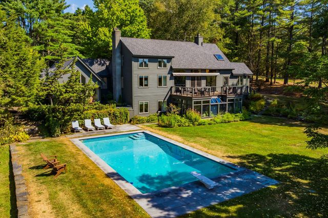 8 Parade Ground Road, Hanover, NH 03750