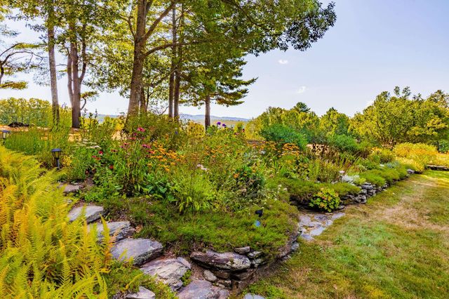 8 Parade Ground Road, Hanover, NH 03750