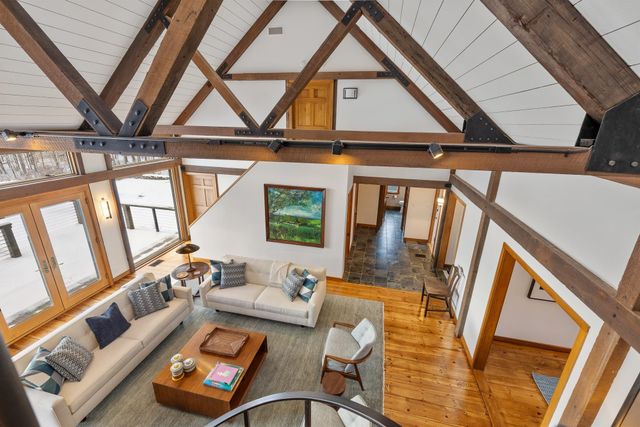8 Parade Ground Road, Hanover, NH 03750