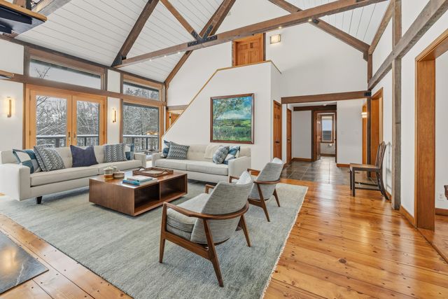 8 Parade Ground Road, Hanover, NH 03750