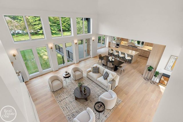 4585 Kiftsgate Bend, Bloomfield Hills, MI 48302