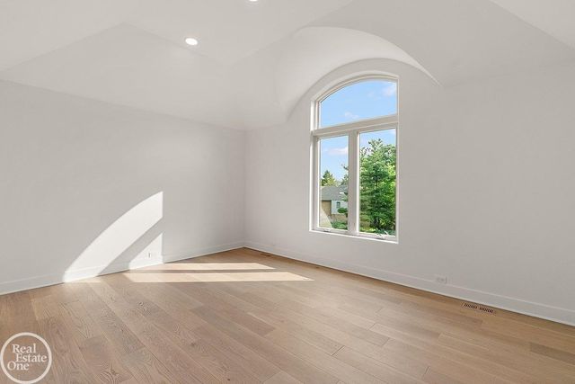 4585 Kiftsgate Bend, Bloomfield Hills, MI 48302