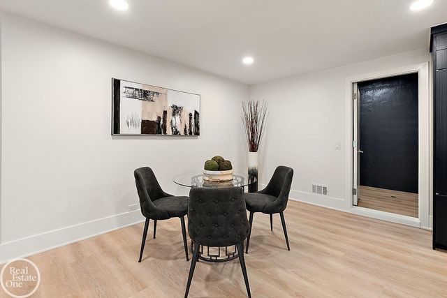 4585 Kiftsgate Bend, Bloomfield Hills, MI 48302