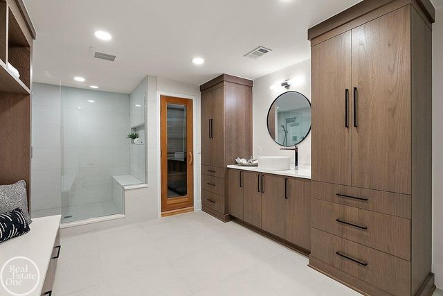 4585 Kiftsgate Bend, Bloomfield Hills, MI 48302