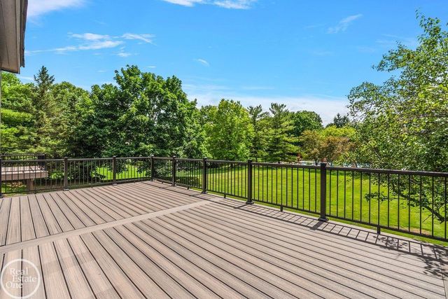 4585 Kiftsgate Bend, Bloomfield Hills, MI 48302