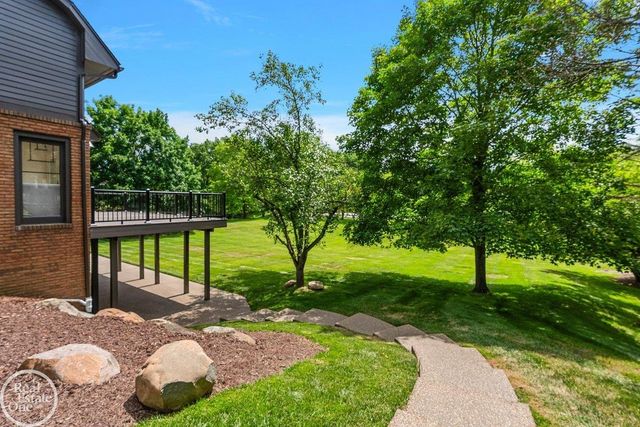 4585 Kiftsgate Bend, Bloomfield Hills, MI 48302