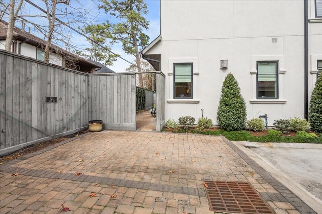 1523 Cunningham Parc Lane, Houston, TX 77055