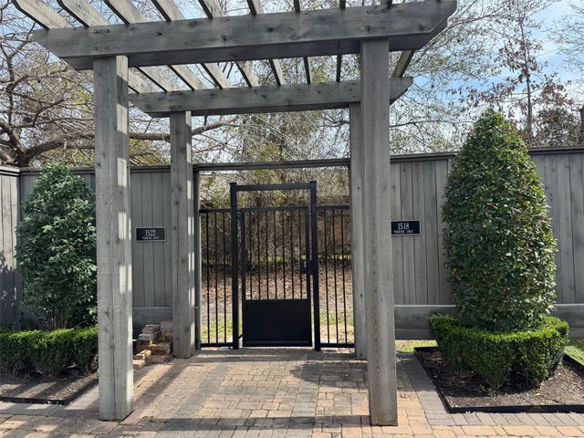 1523 Cunningham Parc Lane, Houston, TX 77055