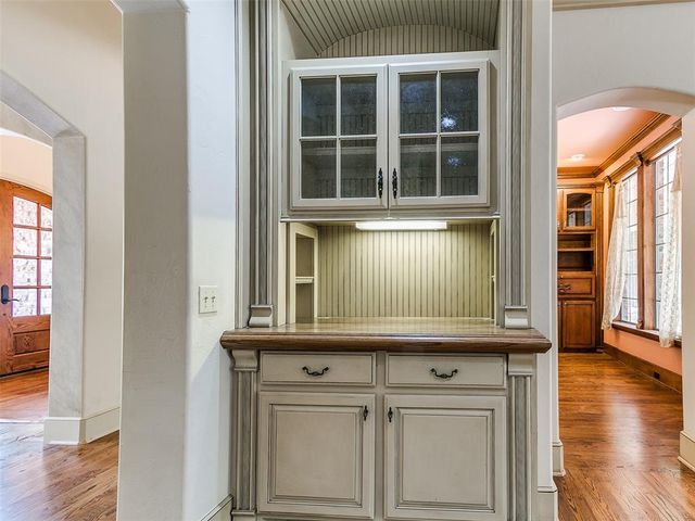 400 Autumnwood Court, Edmond, OK 73003