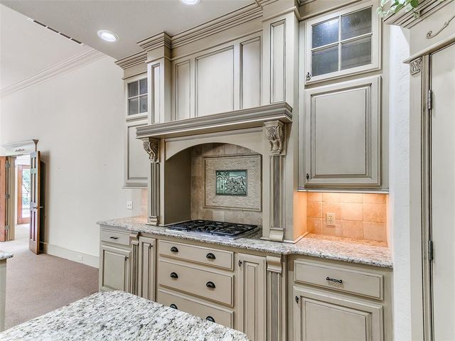 400 Autumnwood Court, Edmond, OK 73003