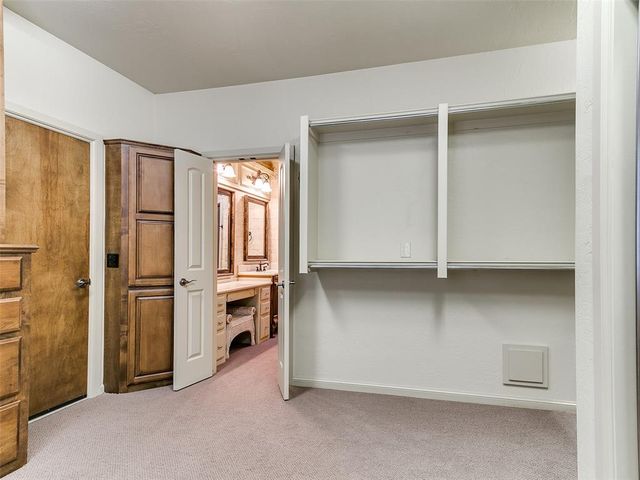 400 Autumnwood Court, Edmond, OK 73003