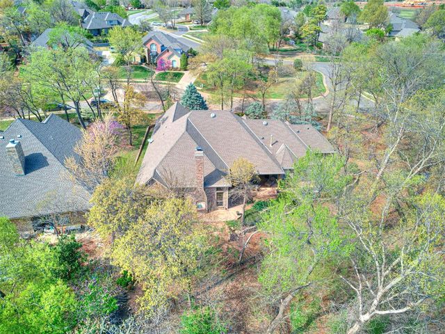 400 Autumnwood Court, Edmond, OK 73003