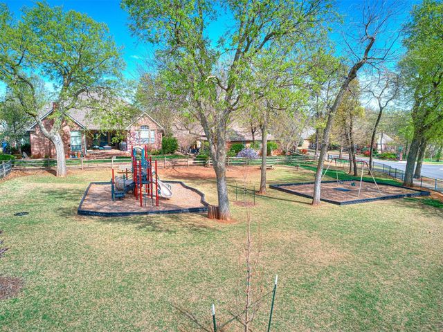 400 Autumnwood Court, Edmond, OK 73003