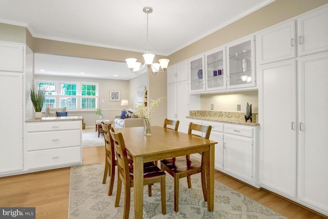8916 MORELAND LN, Annandale, VA 22003