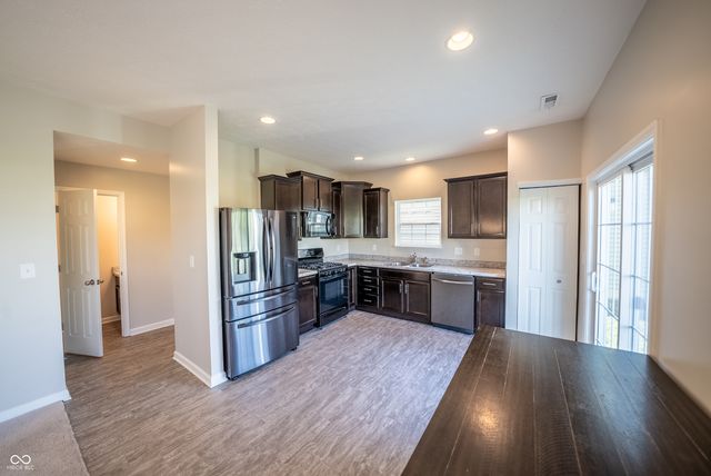 5291 Tanglewood Lane, Whitestown, IN 46075