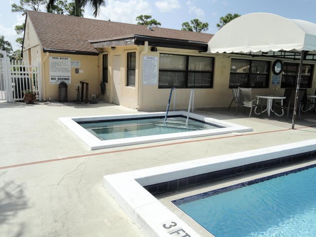 824 Sky Pine Way C1, Greenacres, FL 33415