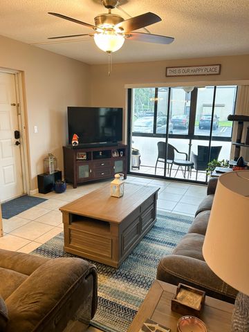 824 Sky Pine Way C1, Greenacres, FL 33415