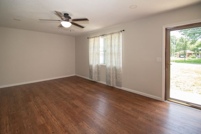8143 S Hancock Drive, Derby, KS 67037