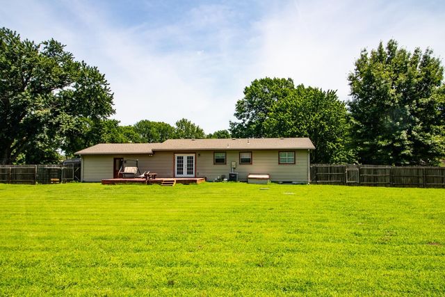 8143 S Hancock Drive, Derby, KS 67037