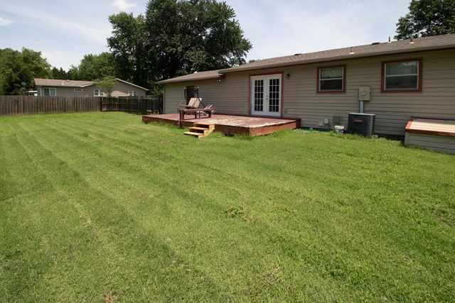 8143 S Hancock Drive, Derby, KS 67037