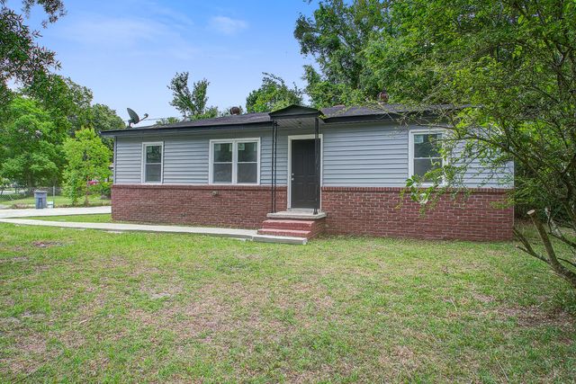 151 Stratton Drive, North Charleston, SC 29420