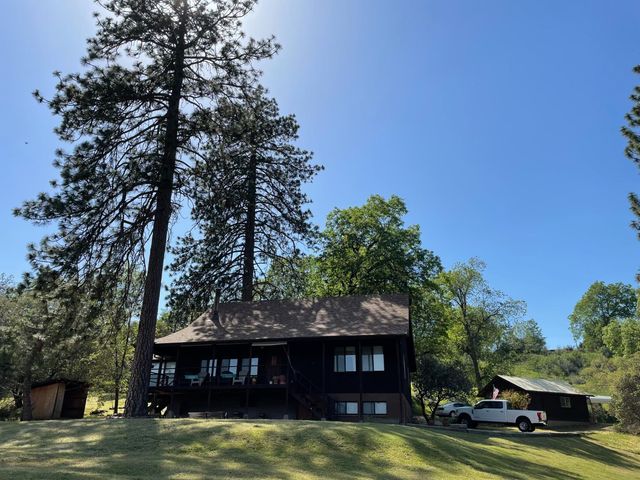 52925 Hogback Road, Miramonte, CA 93641