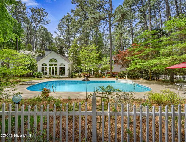 1335 Midland Road, Southern Pines, NC 28387