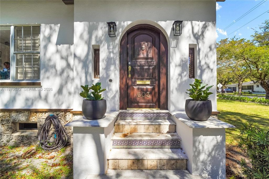 603 Minorca Ave 0, Coral Gables, FL 33134