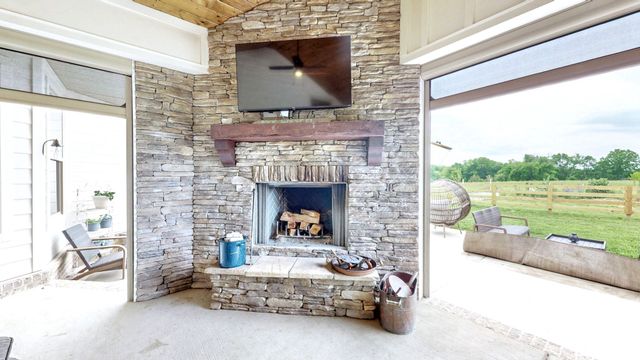 132 New Center Church Rd, Shelbyville, TN 37160