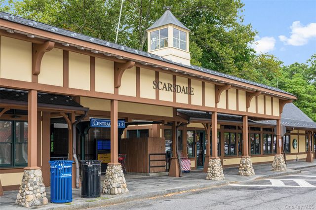 26 East Parkway 12S, Scarsdale, NY 10583