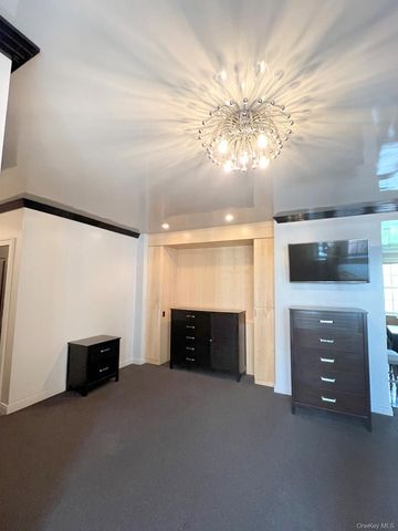 26 East Parkway 12S, Scarsdale, NY 10583