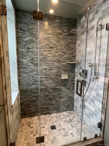 26 East Parkway 12S, Scarsdale, NY 10583