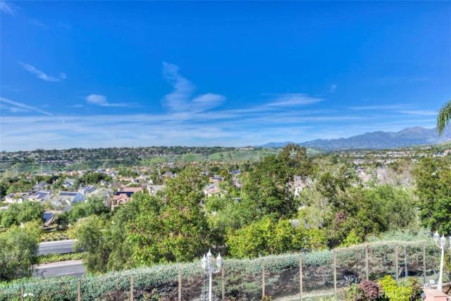 9 Flintridge, Ladera Ranch, CA 92694